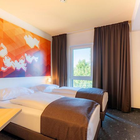 B&B Hotel Stuttgart-Bad Cannstatt المظهر الخارجي الصورة