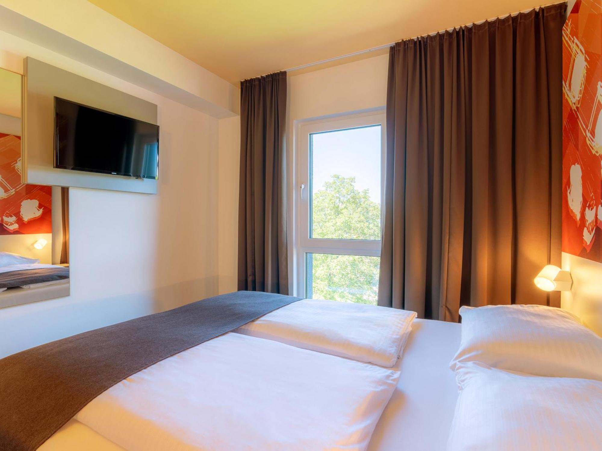 B&B Hotel Stuttgart-Bad Cannstatt المظهر الخارجي الصورة