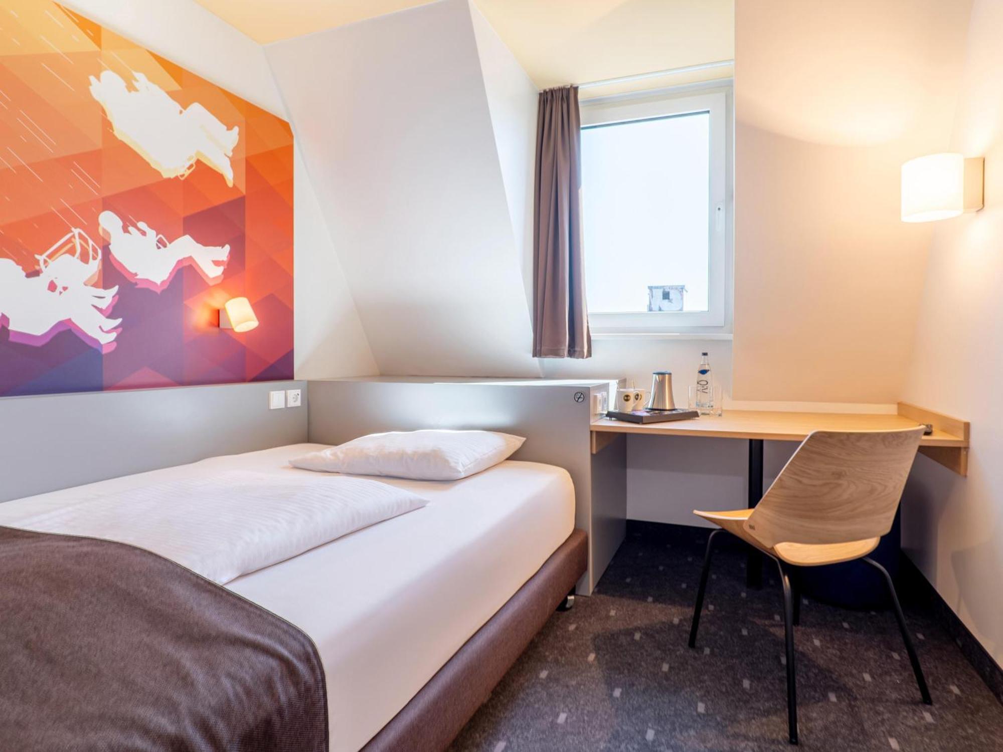 B&B Hotel Stuttgart-Bad Cannstatt المظهر الخارجي الصورة